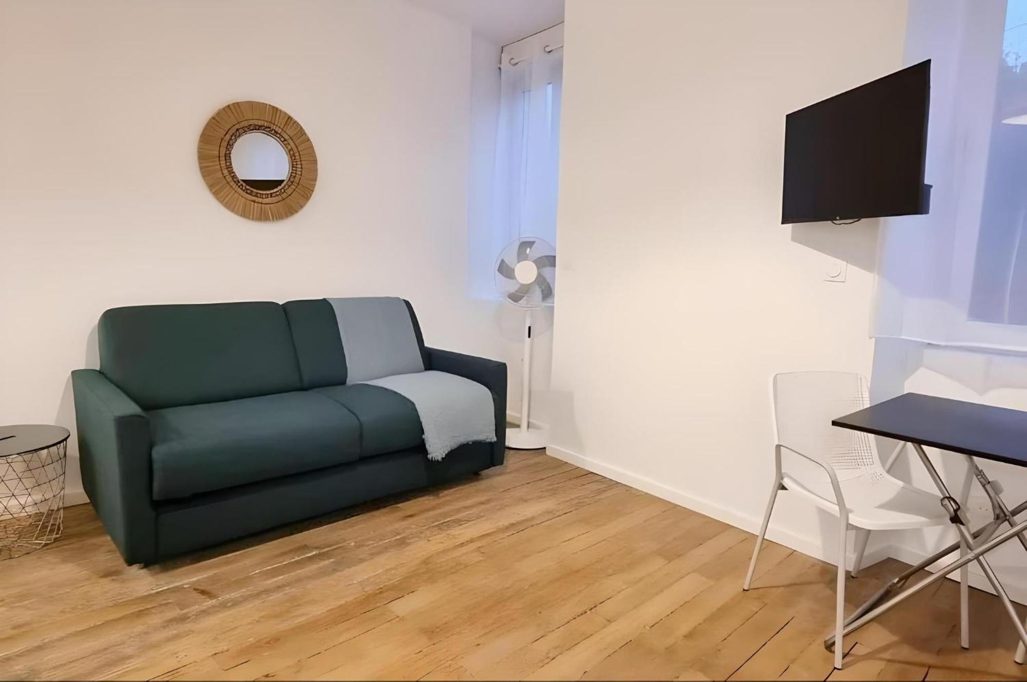 Large Studio Lumineux Et Neuf, Parking Gratuit Châteauroux Exterior foto
