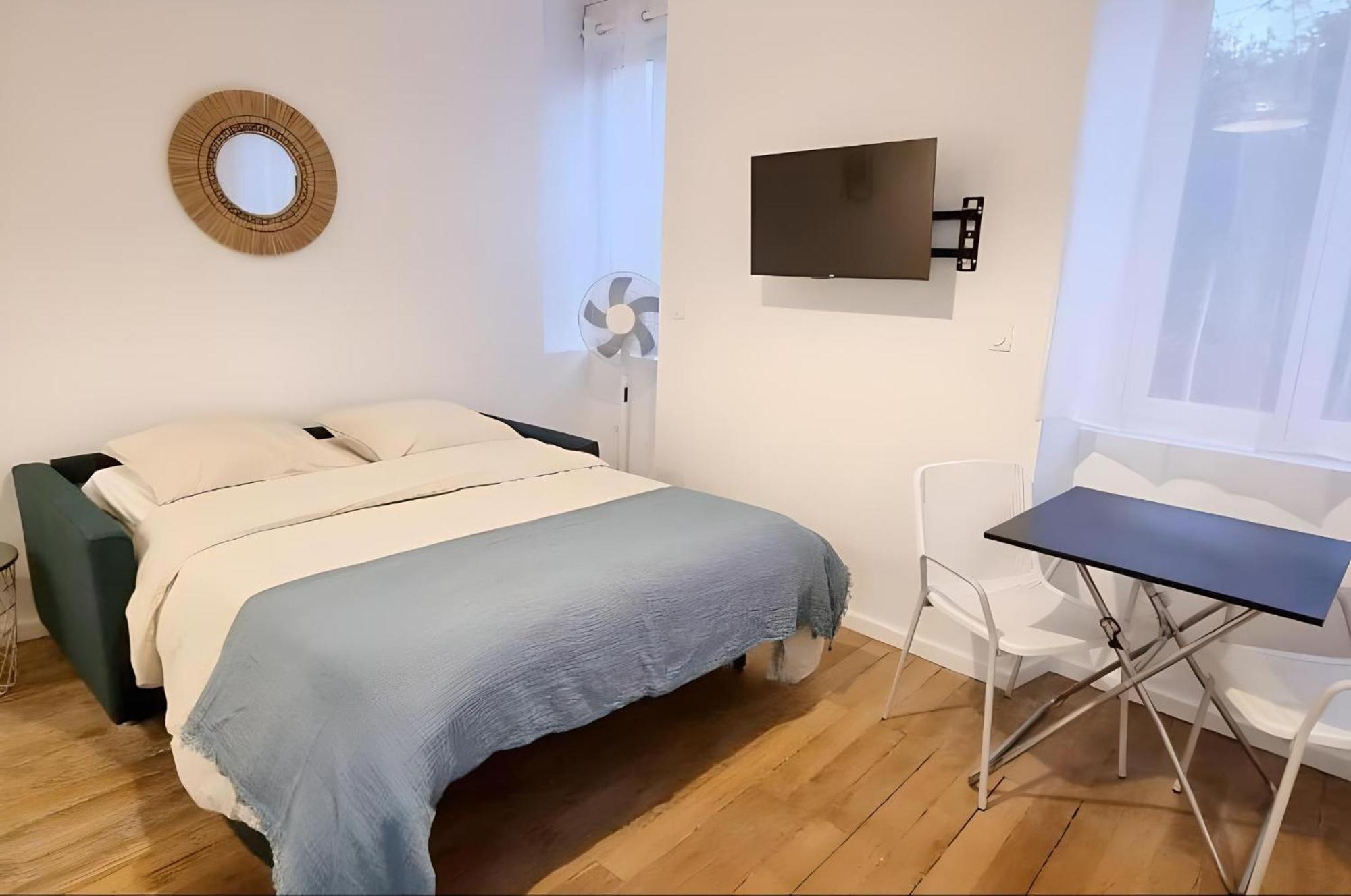 Large Studio Lumineux Et Neuf, Parking Gratuit Châteauroux Exterior foto